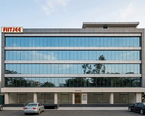 Best junior colleges in Hyderabad for JEE Advanced coaching and MPC programs